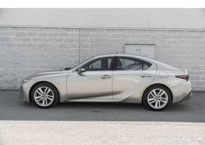 2023 Lexus IS 300 3