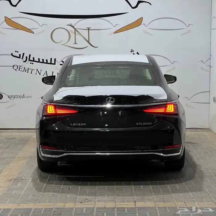 لكزس ES 250 موديل 2025 3