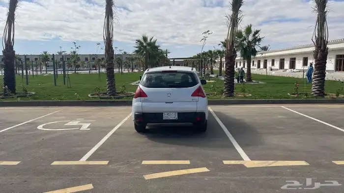 بيجو 3008 موديل 2012 فل كامل 9