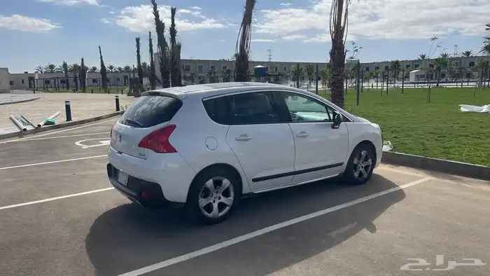 بيجو 3008 موديل 2012 فل كامل 2