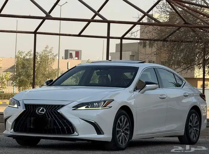 لكزس es300 موديل 2023 1