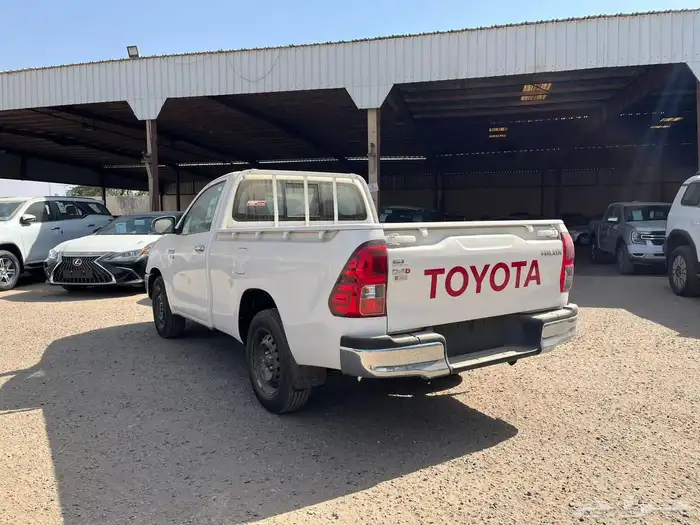 تويوتا هايلوكس 2025 GLديزل 3