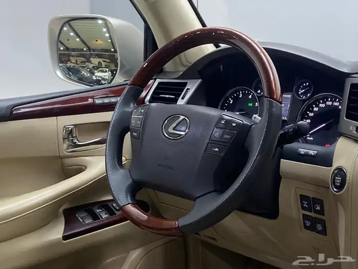 جيب لكزس فل كامل LX570 2012 10