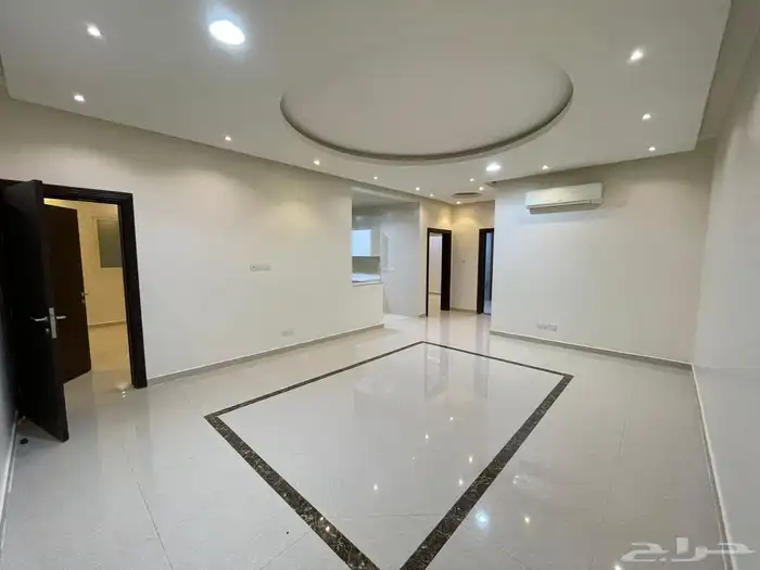 للإيجار شقة في حي غرناطة 5