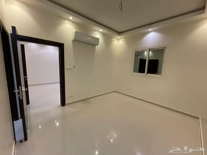 للإيجار شقة في حي غرناطة 2