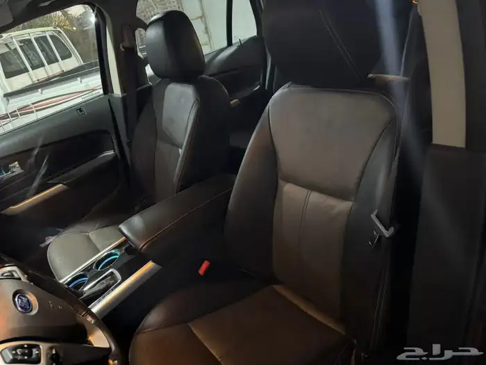 فورد البيع إيج سبورت 10