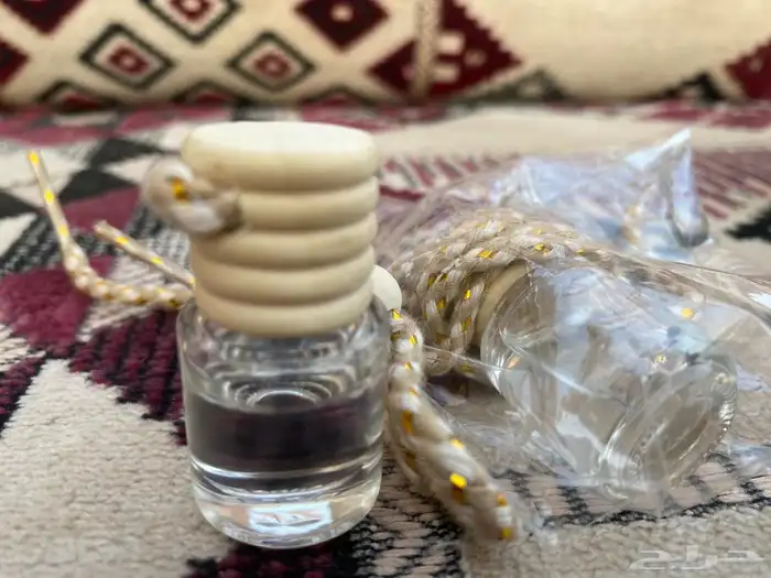 تعليقة سياره عطريه 0