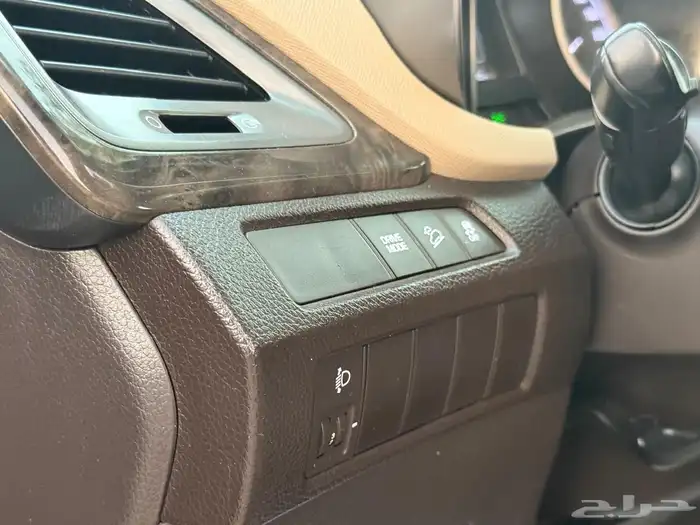 هيونداي سنتافي 2018 (( بحالة ممتازة )) 21