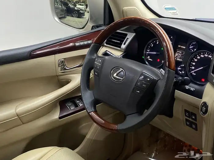 جيب لكزس فل كامل LX570 2012 13