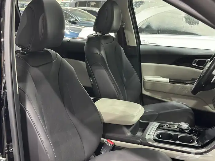 كيا كارنيفال فل موديل 2022 10