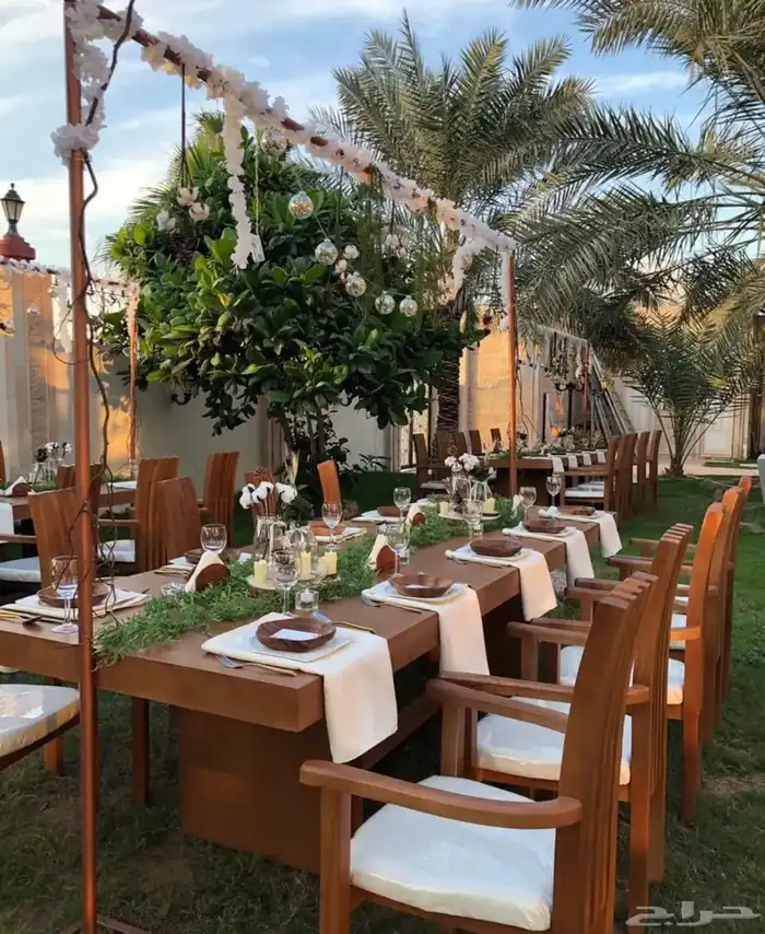 طاولات وكراسي خشب زان للبيع مستعجل 1