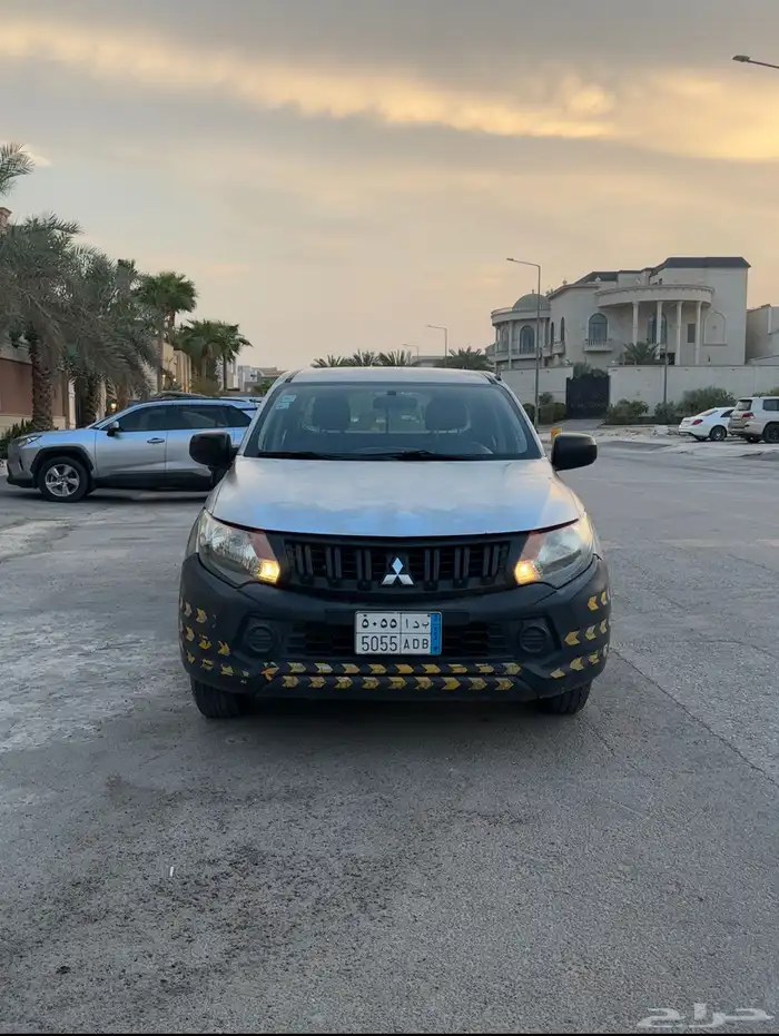 مستبيشي L200 بنزين 0