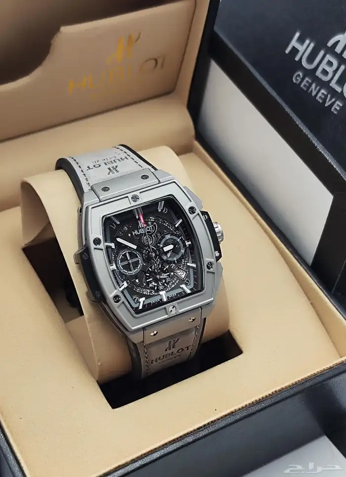 ساعات كوبي ماستر مع البكج والكيس سعر الحبة الوحدة 500 شامل 52