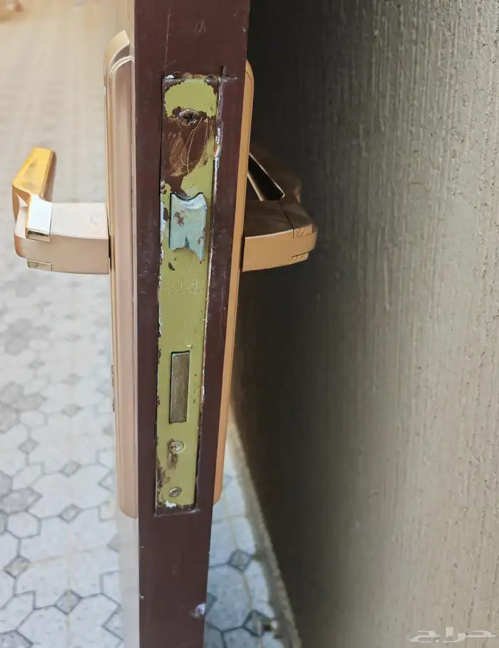 ابواب خشب بحالتها الأصلية مثل جديد الغاط المجمعة الزلفي 7