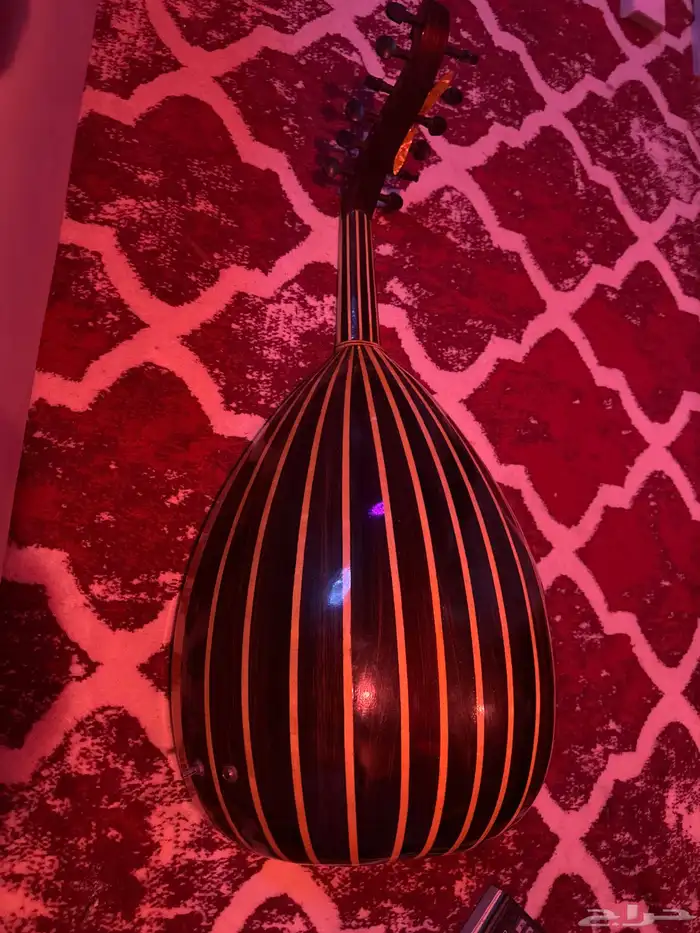 اله العود عراقي قديم قبل ممكن 70 سنه الصانع محمد صوت جبار 2