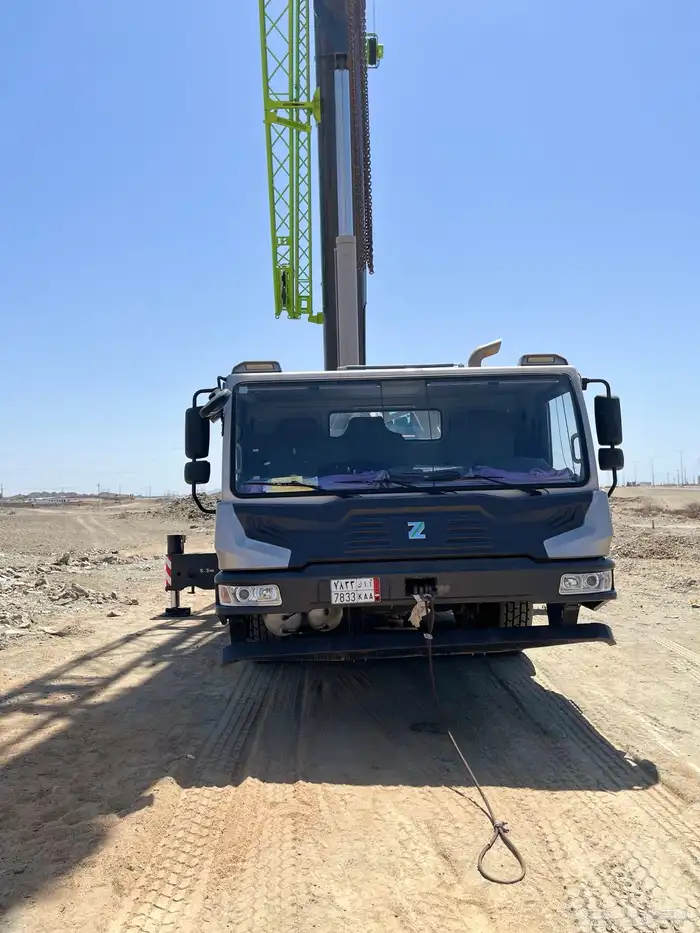 Crane and Flatbed Rental 23