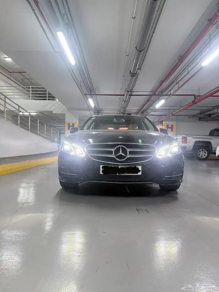 للبيع مرسيدس E300 نظيف جدا 1