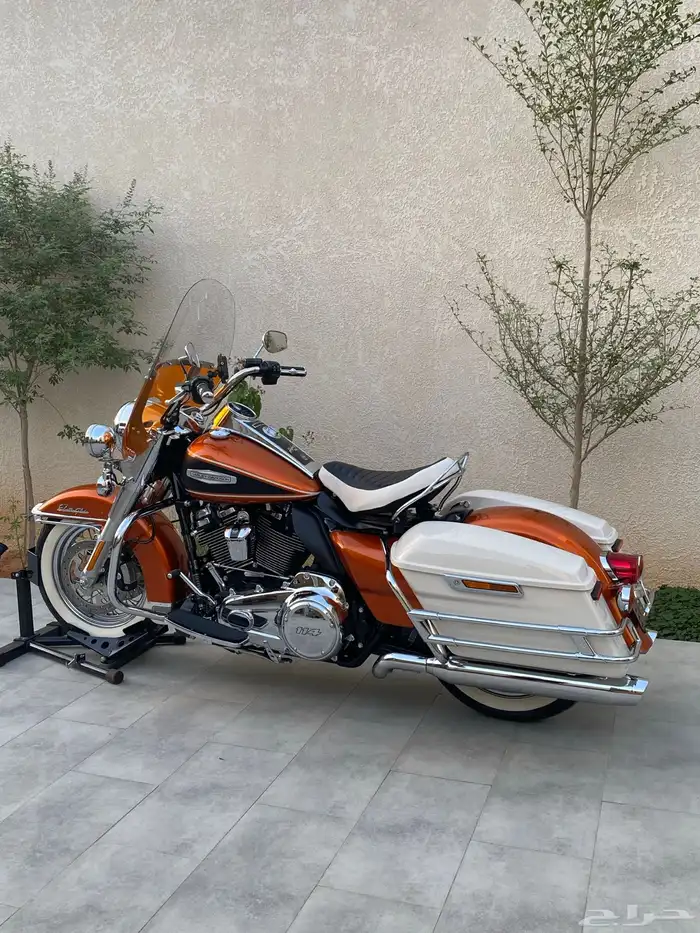 للبيع هارلي Highway King 2023 18