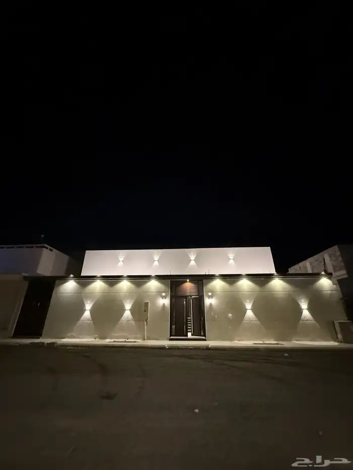 دور للبيع حي الشروق بالمربع الذهبي يمين فاخر شغل شخصي 0