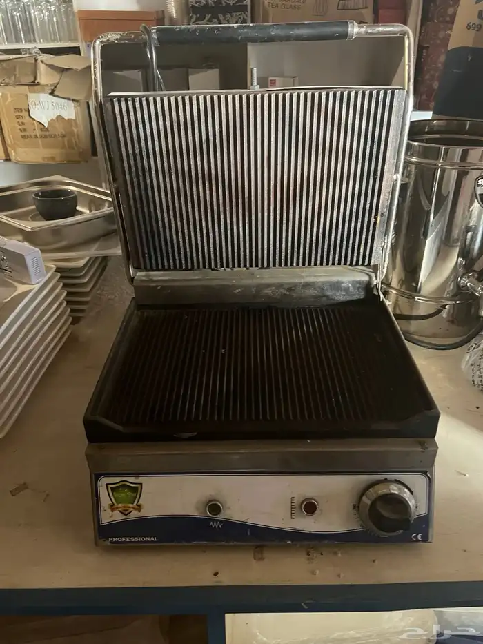 اغراض مطعم وكوفي 9