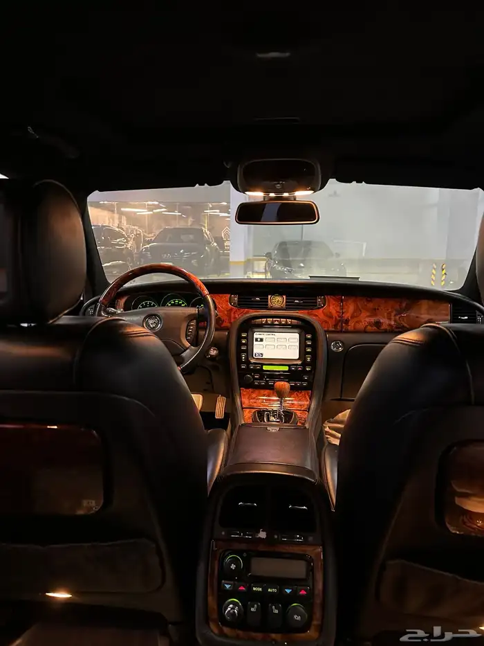 جاكور XJ ماشي 35 الف - 2006 10