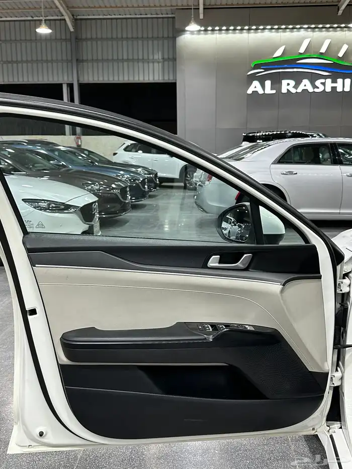 كيا K5 2022 لؤلؤي محرك كبير 2.5 لدى معرض(عبيد الرشيدي) 34