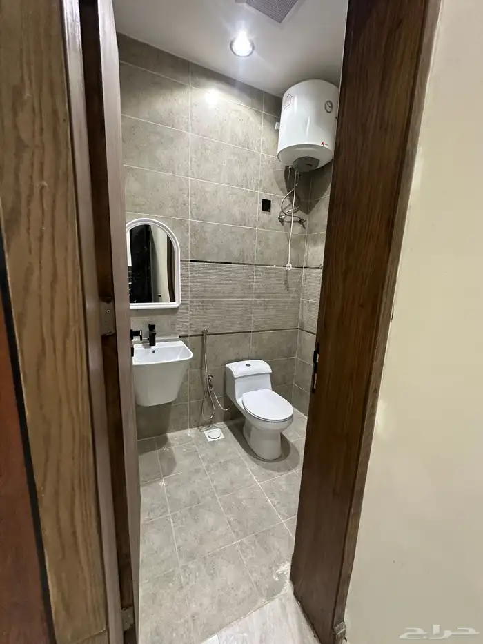 للبيع شقق تمليك ارضي و علوي مع سطح و مصعد ابها البديع 12