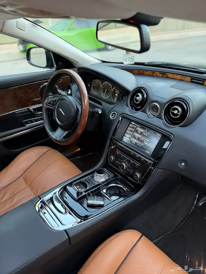JAGUAR XJ L 2015 28