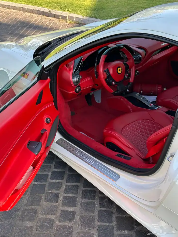 للبيع فيراري 488 GTB عالضمان 4