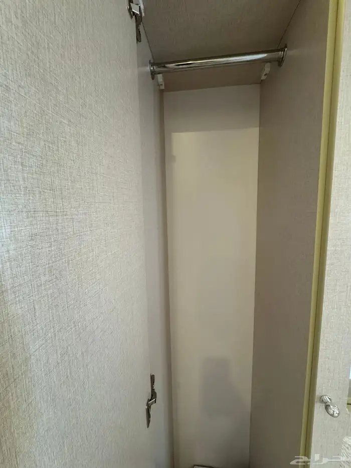 دولاب خشبي 1