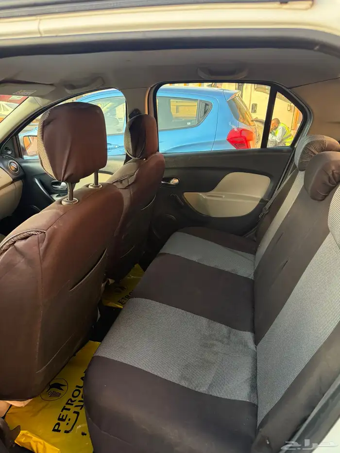 سيارة من نوع RENAULT - SYMBOL 2019 8