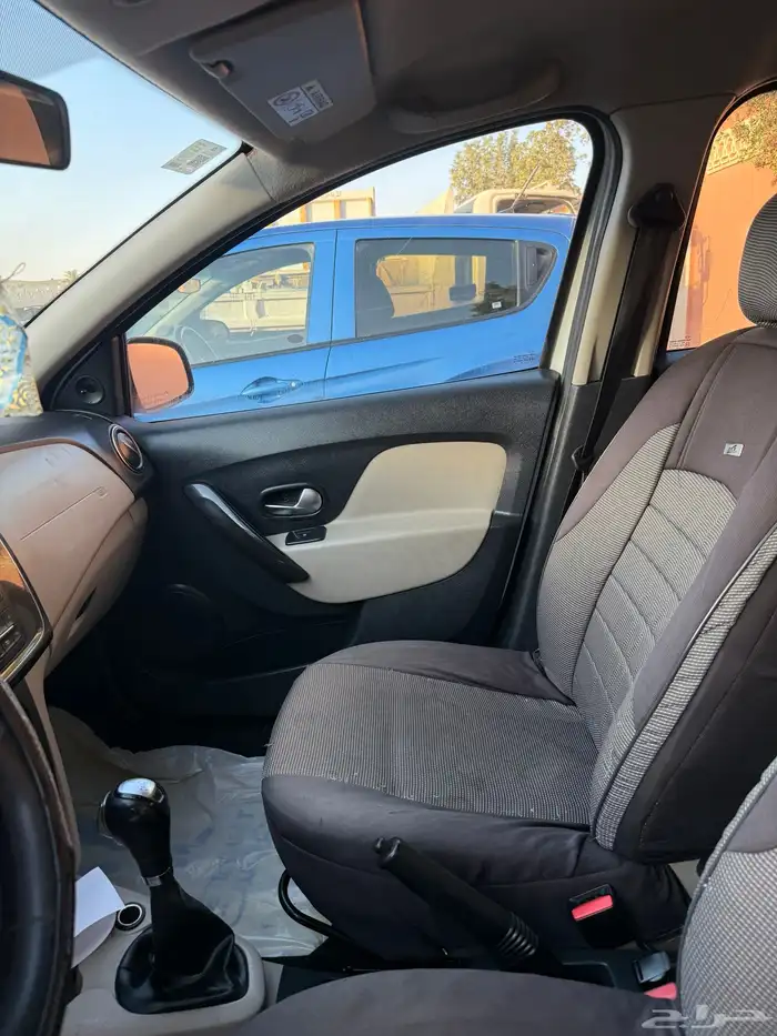 سيارة من نوع RENAULT - SYMBOL 2019 7