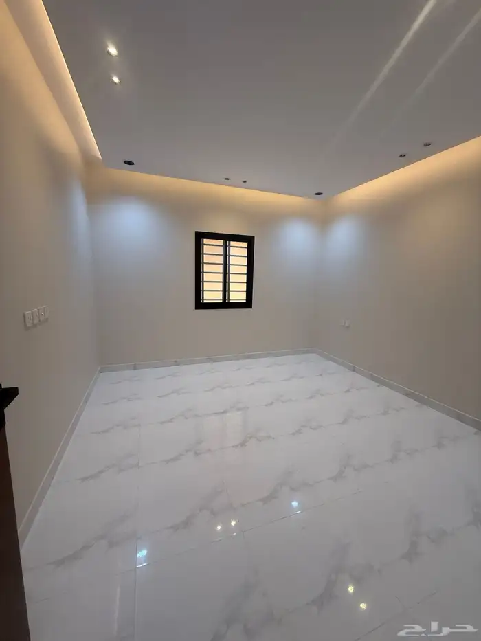 للبيع دور ارضي (شقه )بعماره دورين شمال التضامن بالخميس 550 15