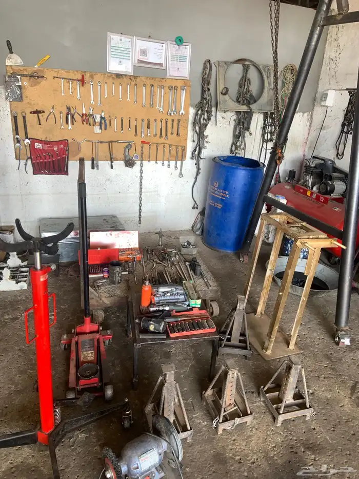 اغراض ورشة ميكانيكا للبيع 4