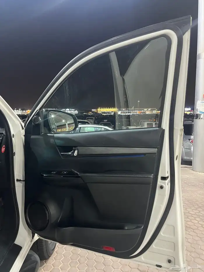 تويوتا هايلكس 6 سلندر ادفنشر عداد قليل 35