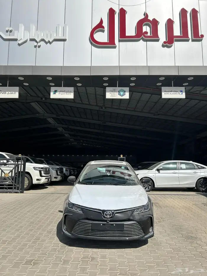 تويوتا   كورولا XLi فل كامل فتحه اسود 87400 شامل الضريبة 0