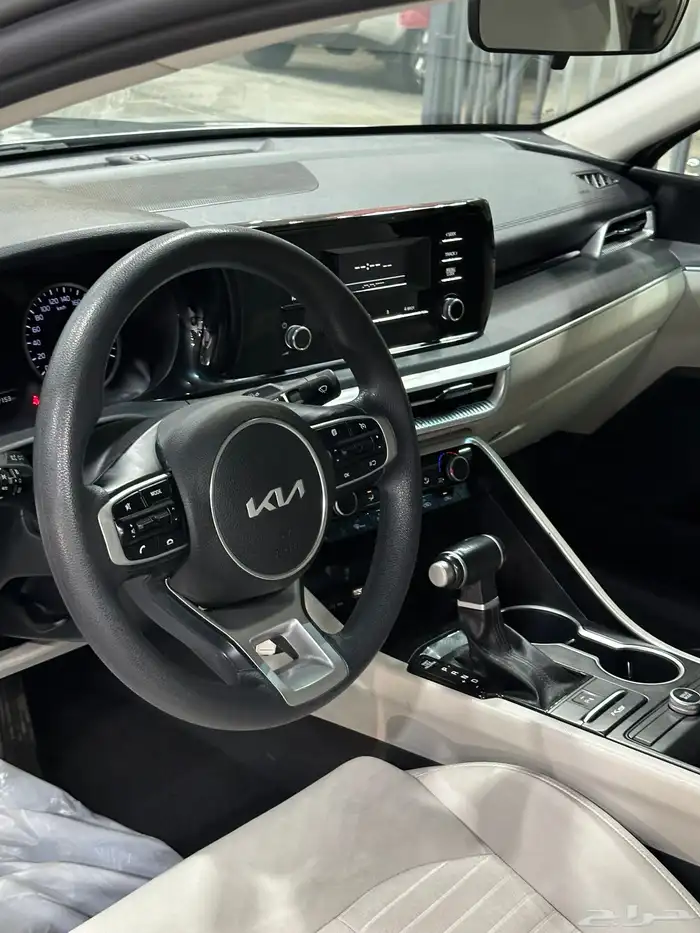 كيا K5 تيتانيوم 2022 محرك 2.5 لدى معرض(عبيد الرشيدي) 22