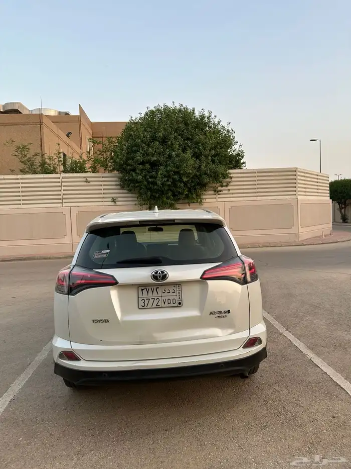 تويوتا راف فور 2018 ستاندر- دبل - للبيع 2