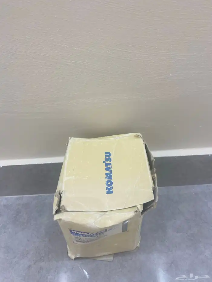 فلتر زيت حقة معدات كبيره جديده أصلي 8