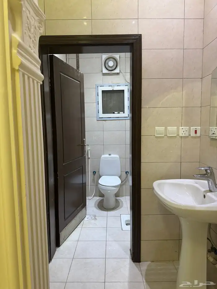 شقة ثلاث غرف للإيجار جدة حي  الريان 5