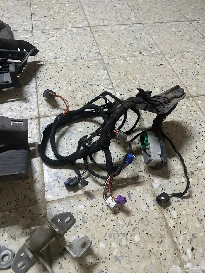 قطع دوج تشارجر باب سواق للبيع 2