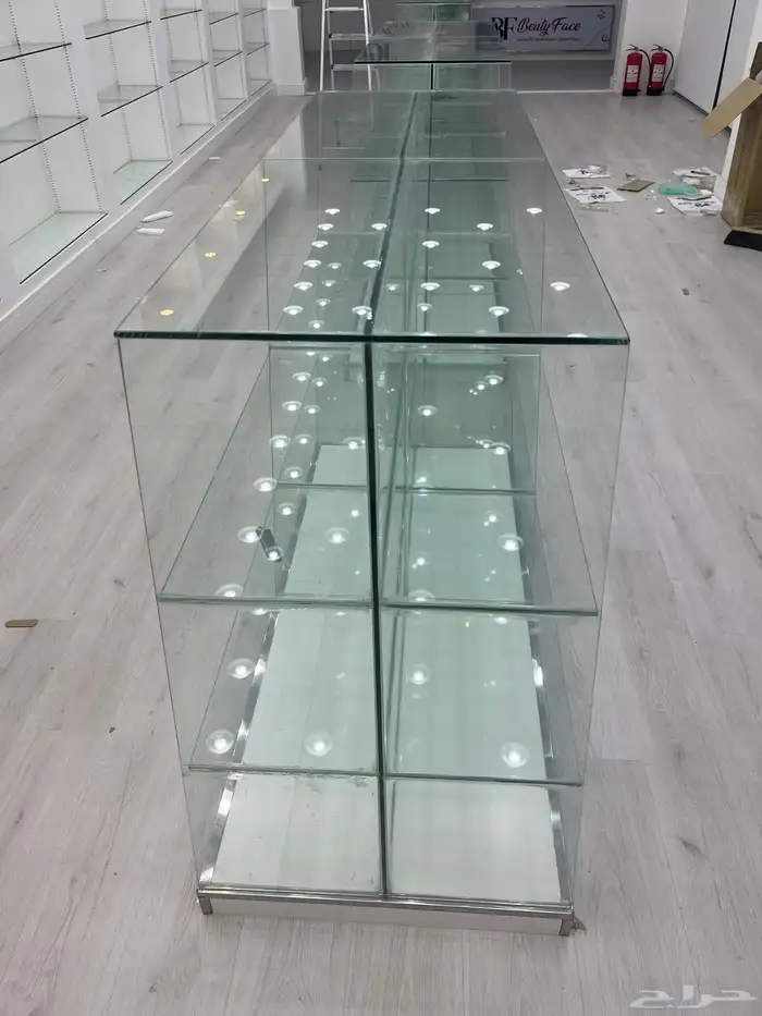 4 استاند زجاج للبيع 1