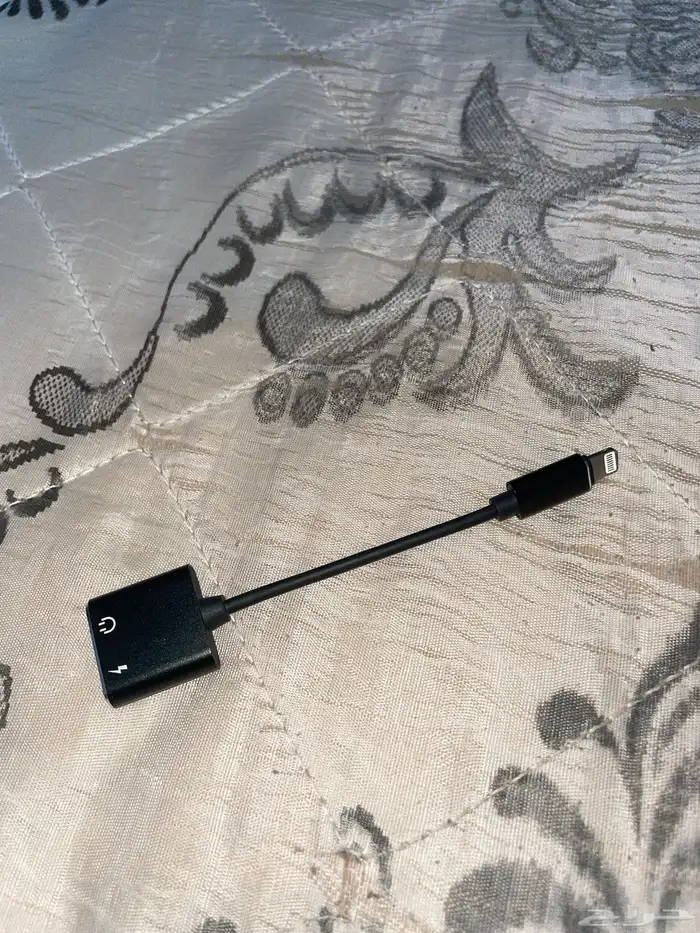 للبيع وصلة ايفون و Aux 0