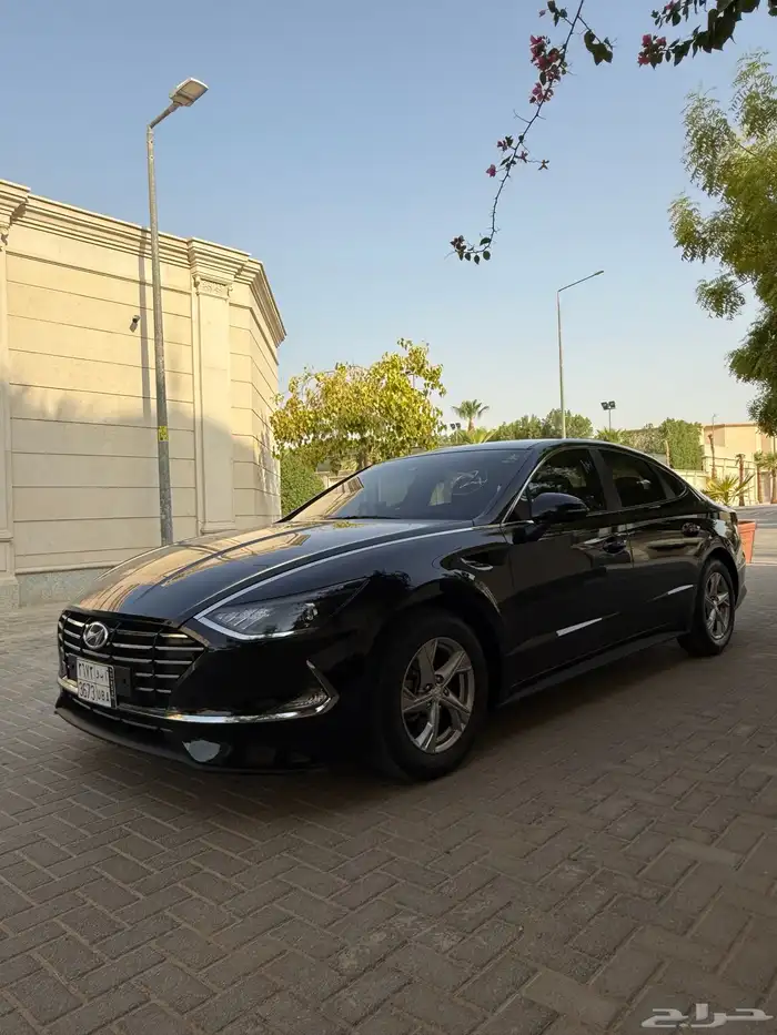 سوناتا 2020 اسود 6