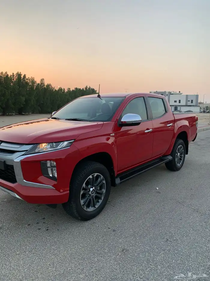 مسيتسوبيشي(L200) بحالة المصنع 0