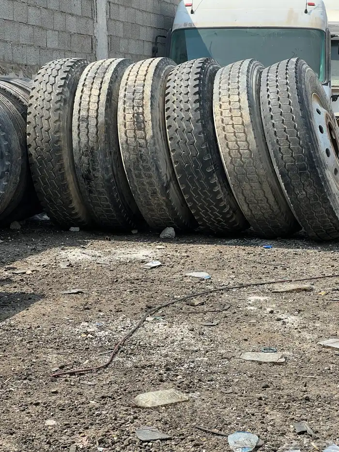 كفرات جنط 24 طقم كامل نظيف مع جنوط صاج 0