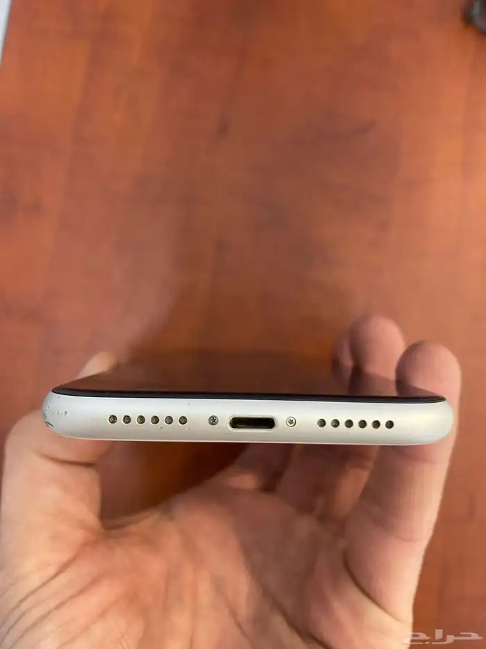 آيفون XR 0