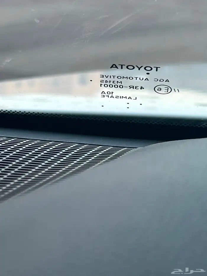 لاندكروزر 1 GXR ديزل 2022 15