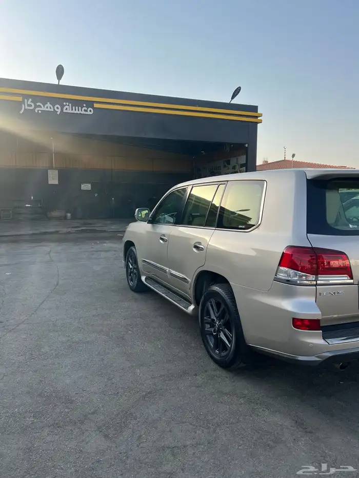 لكزس موديل 2014 فل 6