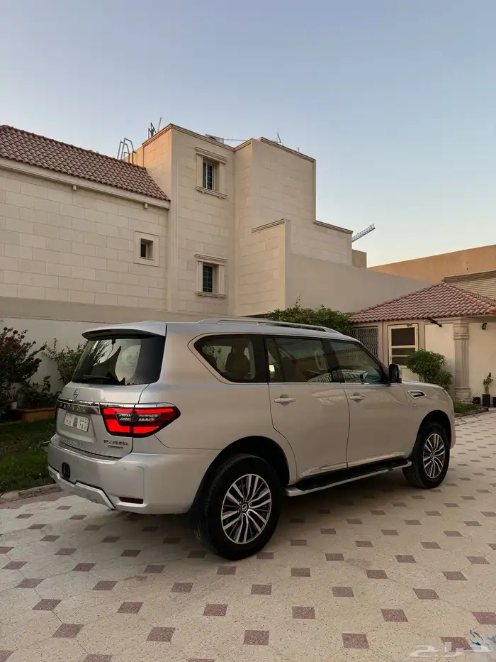 نيسان بلاتنيوم 2016 محول الجديد نظيف 4